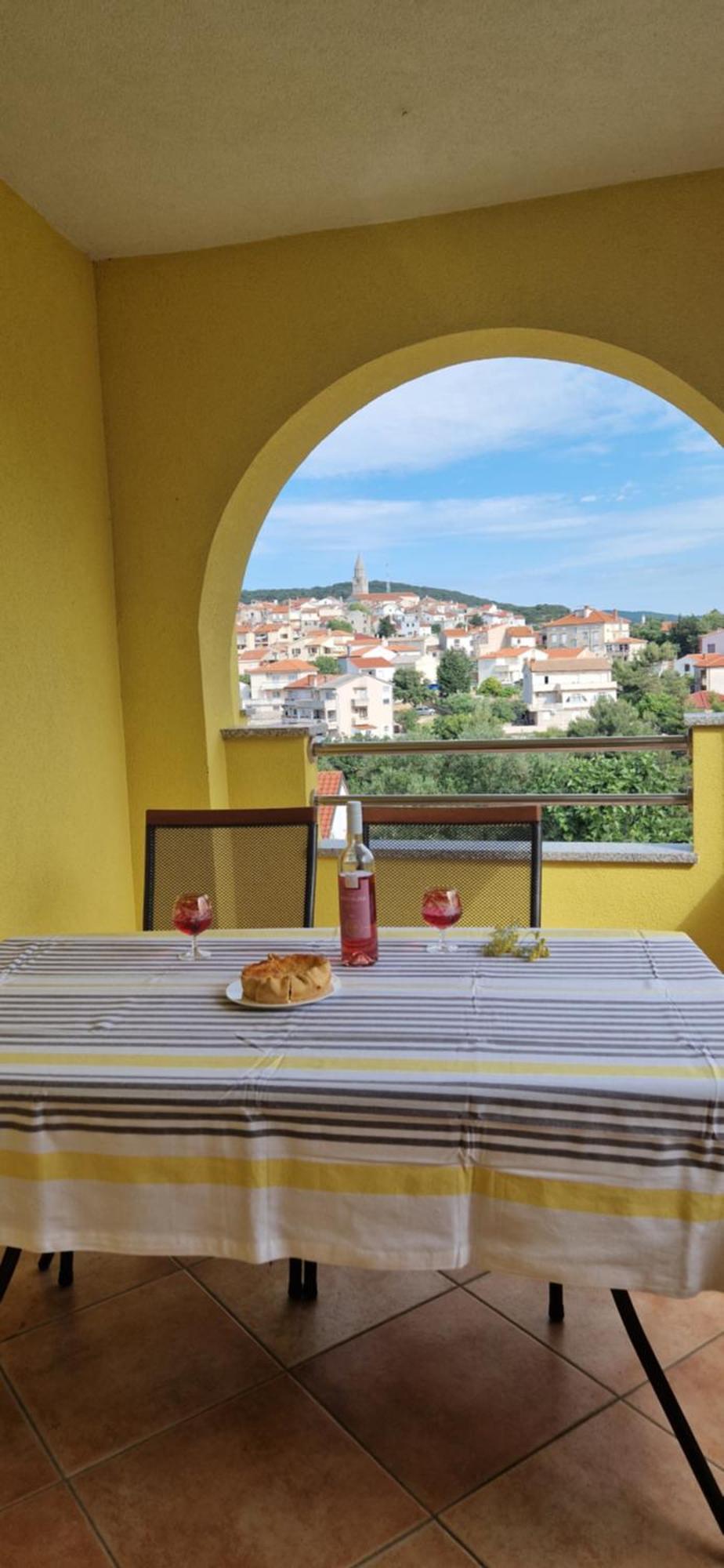 Sunce Apartamento Vrbnik Exterior foto